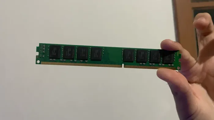 Kit Memória RAM 16GB DDR3 (2x8GB) 1600MHz WorldPC - Perfeito Estado
