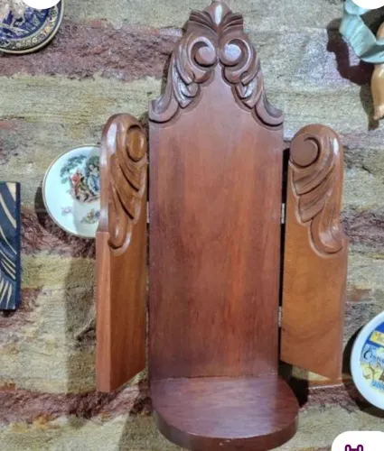 Antigo oratório de parede em madeira nobre-55cm de altura