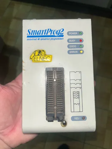 Gravador ELNEC