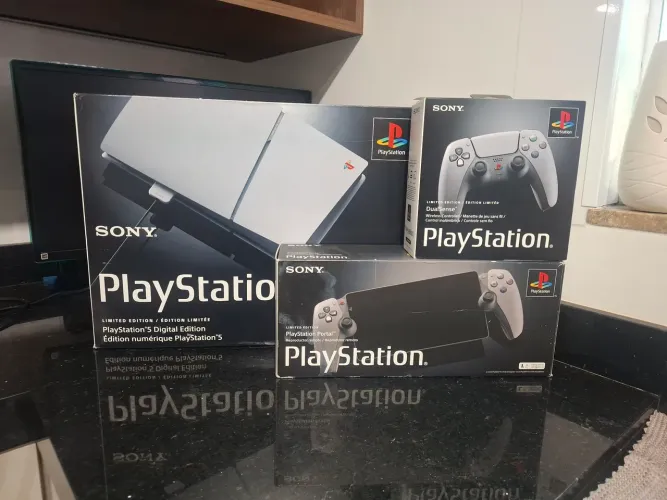 Kit PlayStation 5 Edição Limitada 30 Aniversário