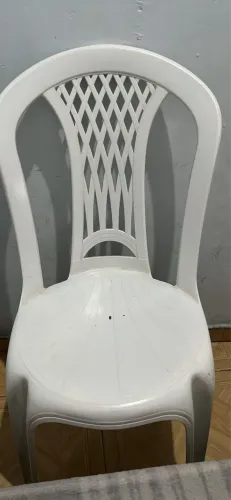 Cadeira de plástico
