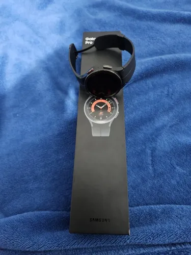 Samsung Galaxy Watch5 Pro 45mm, na cor preta