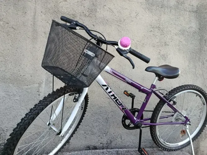Bicicleta Athor Model Aro 24 Roxa/Branca com Cestinha