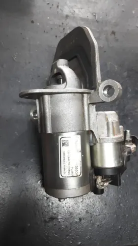 Motor de arranque gm Tracker ano 2025 turbo semi novo. A base de troca