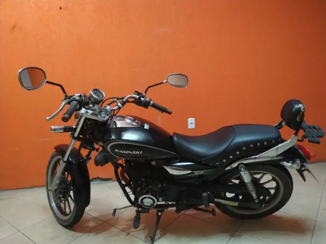 Moto Kasinski 150