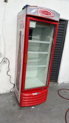 refrigerador expositor de bebidas