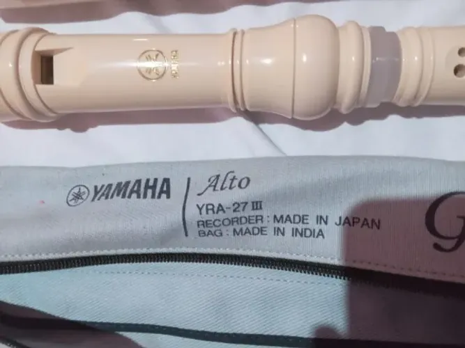 Novíssima Flauta Doce Yamaha Contralto