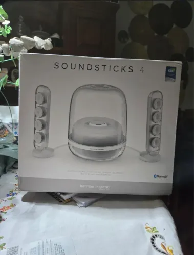 HARMAN KARDON SOUNDSTICKS 4