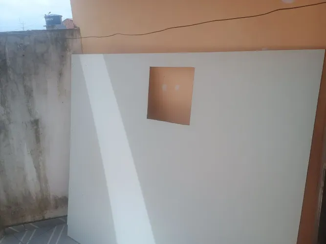 Vende -se uma divisória de MDF largura 2.16 altura 1.78