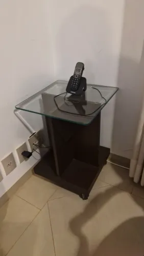 Mesa de centro de vidro com 2 mesinhas de canto, da marca RIMA MÓVEIS 