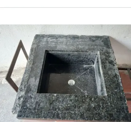 TANQUE DE GRANITO