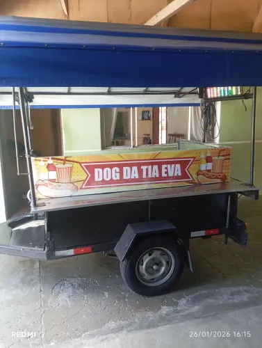 Vendo carrinho de cachorro quente com ponto fixo 