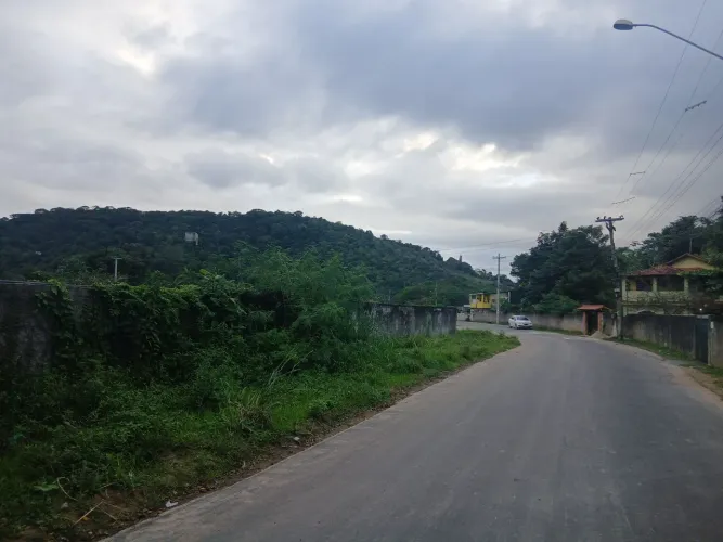 Vendo terrenos e um sitio em maua.