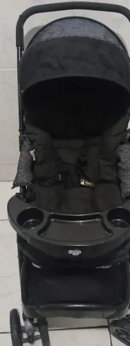 Carrinho de Bebê + Bebê conforto + Banheira com suporte + Trocador