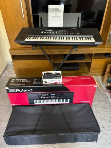Teclado Roland E-X50 - Teclado Arranjador
