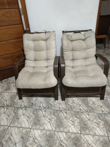 VENDO Duas Cadeiras pra Sala ou varanda