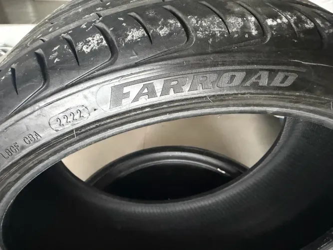 Pneus 235/35r19