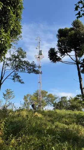 Torre Metálica para Telecomunicações de 24 m + Equipamentos 