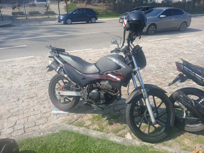 Cano novo estava numa falcon 