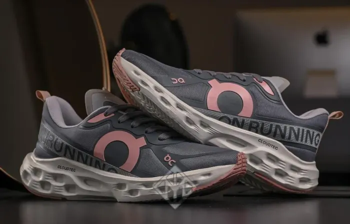 TÊNIS ON RUNNING