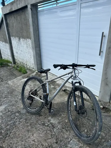 Bicicleta Aro 29, Quadro Caloi sense. Número 19