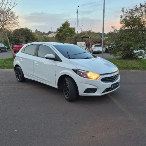 Chevrolet Onix Hatch LT 1.0 8V Flex Mec. 4P 2019