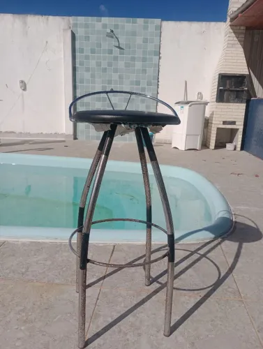 Banqueta alta para balcão