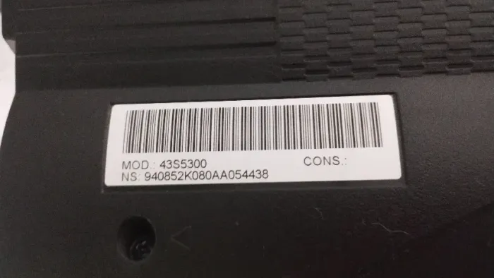 Tv modelo 43 polegadas SEMP TCL 43S5300 a venda para retirada das PEÇAS dela.