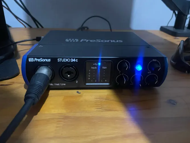 Interface de áudio Presonus Studio 24c