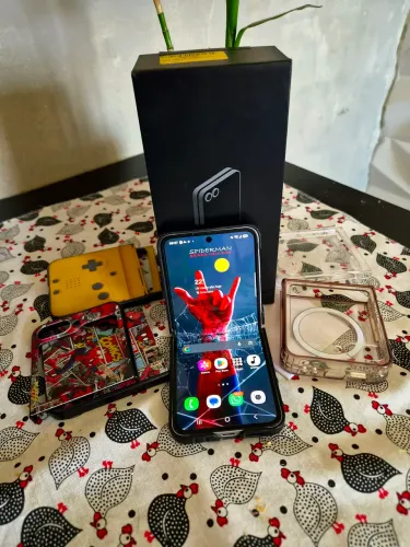 Vendo zflip 6 256 completo