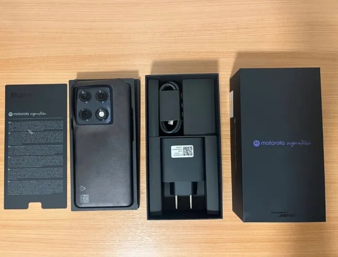 Motorola Signature