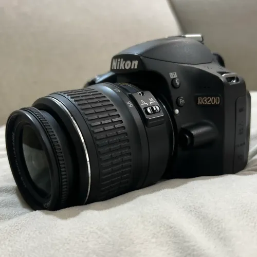 Câmera Nikon D3200+ Lente 18-55mm + Cartão 32 GB