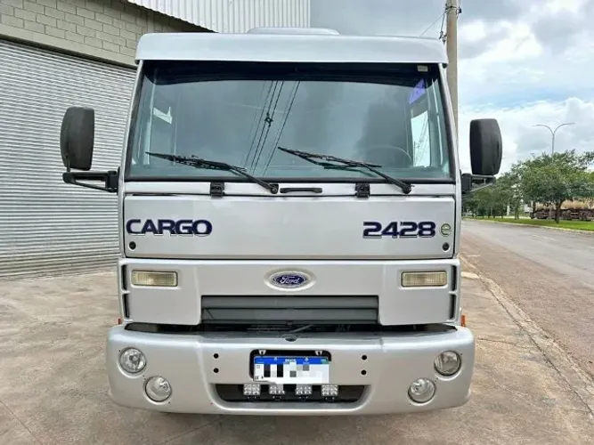 2010 Ford cargo 2428