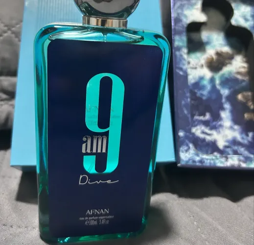 Perfume 9AM Dive