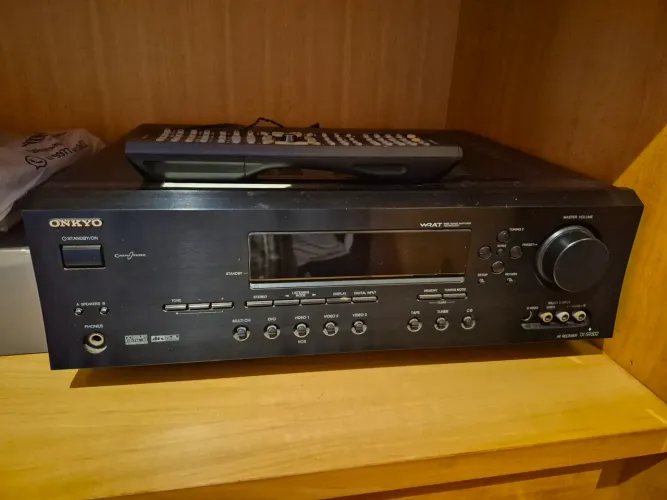 Receiver Onkyo TX-SR502