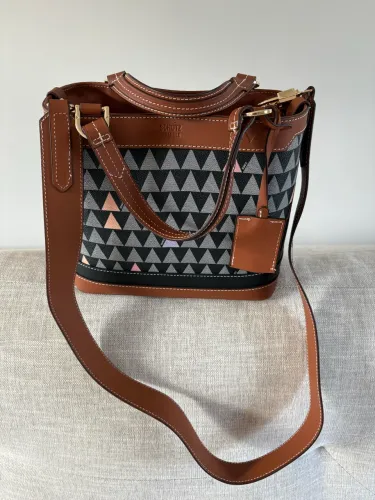Bolsa Mini Tote Emma Triagle 