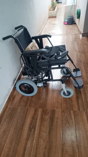 Cadeira de Rodas Motorizada Freedom Nova Zera. baterias Novas Originais