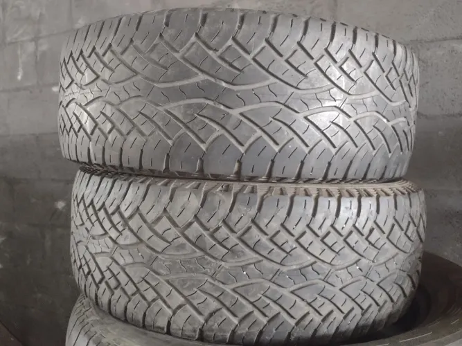 Pneus 205/60/16 continental 
