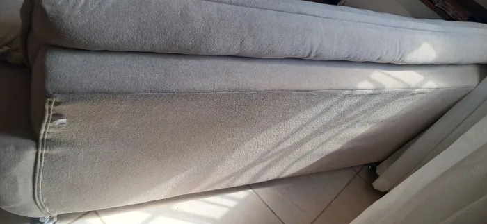 SOFÁ 2 E 3 LUGARES BEGE