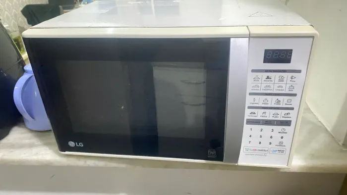 Microondas LG 23L 