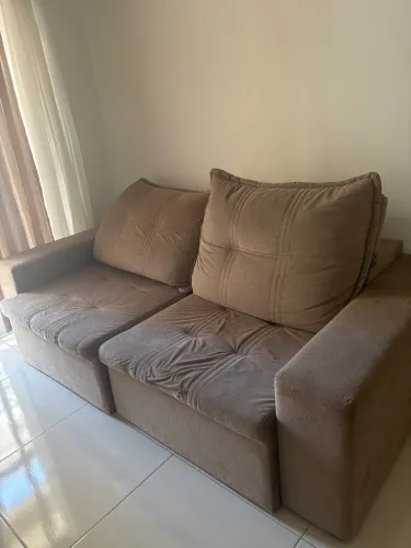 Sofá Retrátil 2 Lugares em Suede Marrom - Muito Conservado