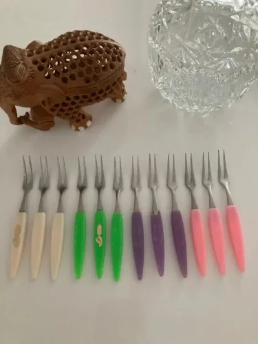 Conjunto de garfos aperitivo em inox retrô ( 12 unidades coloridas)