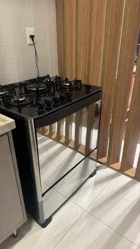 Fogão Dako 5 Bocas com Mesa de Vidro e Frente Espelhada - Excelente Estado