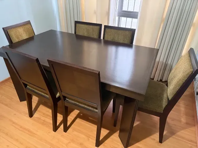 Mesa de jantar 6 lugares + 6 cadeiras - excelente estado