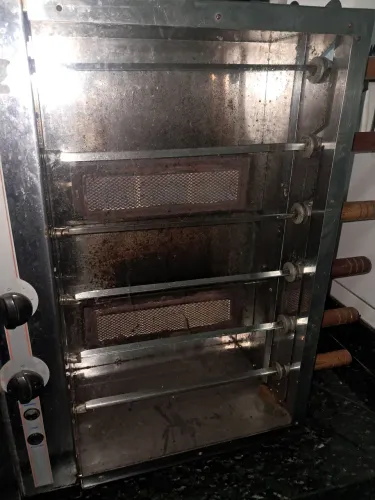 Maquina de assar
