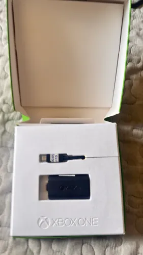 Kit Play and Charge XBOX One original