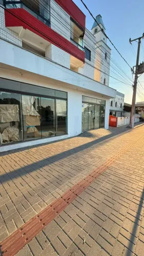 Ponto comercial/Loja/Box para aluguel com 122 metros quadrados