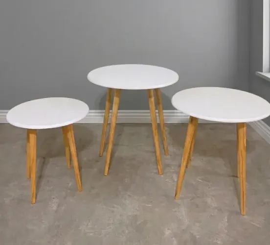 Mesa redonda pé palito (Tampo laqueado)