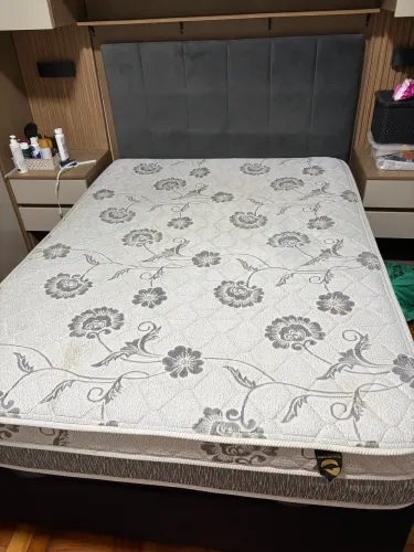 Cama de Casal com Box Baú e Cabeceira