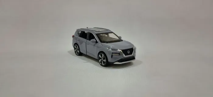 Nissan X-Trail em metal- coleção